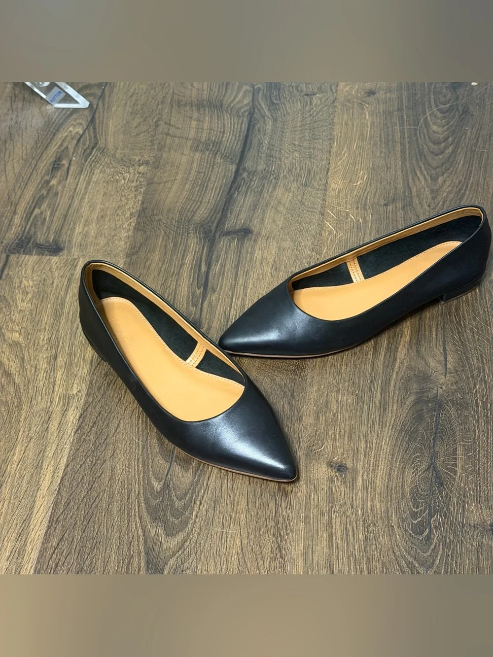 J. Crew Black Pointed-Toe Leather Flats size 6